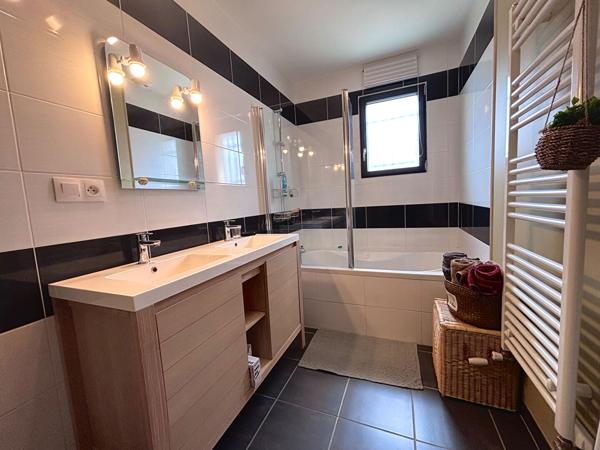 Maison 5 pièces 147 m2
