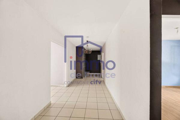 Appartement 4 pièces                                        - 69250 Neuville-sur-Saône Réf : 21715