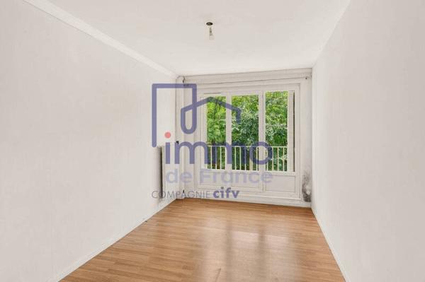 Appartement 4 pièces                                        - 69250 Neuville-sur-Saône Réf : 21715