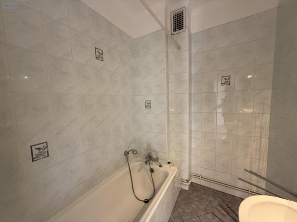 Appartement à vendre à Vichy dans l'Allier (03200), ref : 2025/984-03020