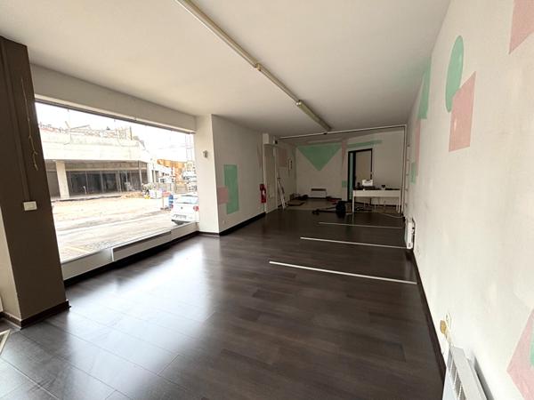 Location local commercial Roanne - 55 m² - 980 €/mois