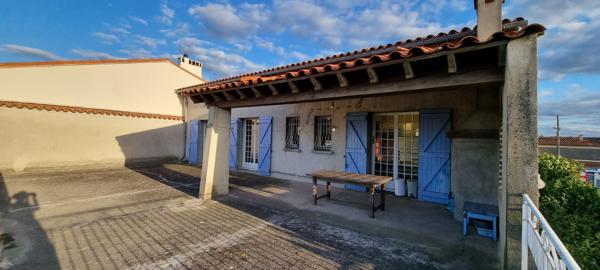 Spacieuse maison avec atelier de 220 m², terrasses, garages et jardin de 600m²