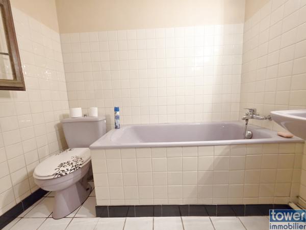 Maison 100m² 3 chambres, grange, annexes et jardin