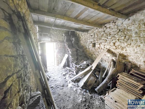 Maison 100m² 3 chambres, grange, annexes et jardin