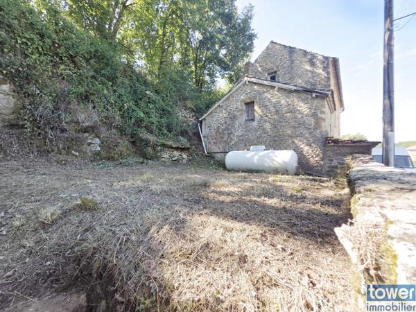 Maison 100m² 3 chambres, grange, annexes et jardin