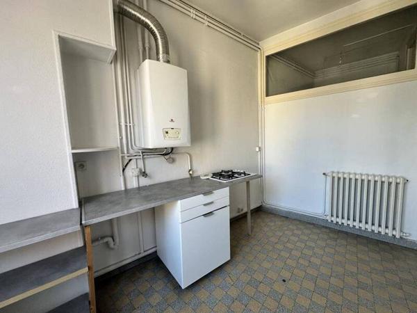 Appartement 3 pièces                                        - 38000 Grenoble Réf : 3981