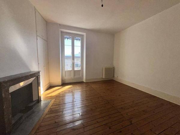 Appartement 3 pièces                                        - 38000 Grenoble Réf : 3981