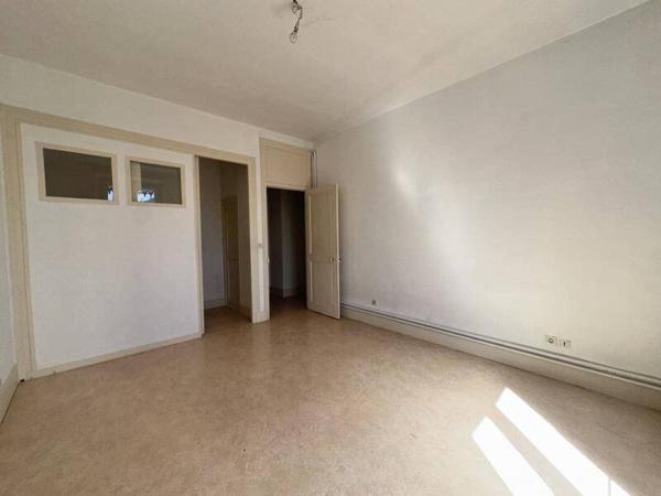 Appartement 3 pièces                                        - 38000 Grenoble Réf : 3981
