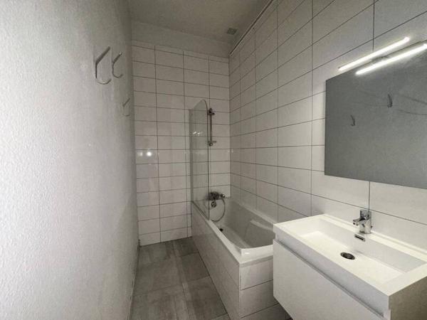 Appartement 3 pièces                                        - 38000 Grenoble Réf : 3981