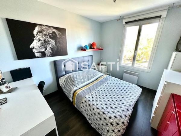 SAINT-LYS - Belle maison avec piscine, idéalement située !