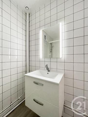 Immeuble à vendre  305,04 m2 CHARTRES - 28