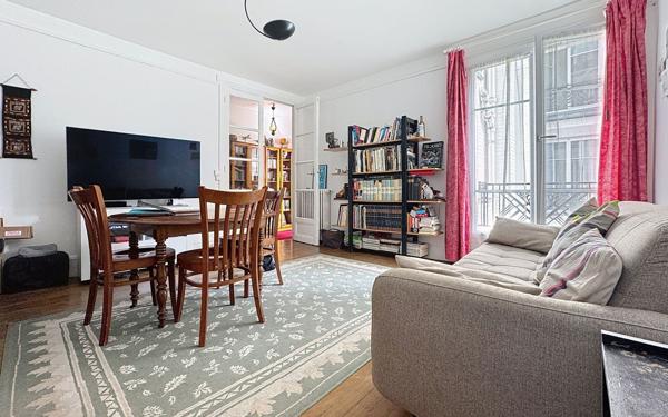 Appartement à vendre    3 pièces • 62,80 m2 Paris 10