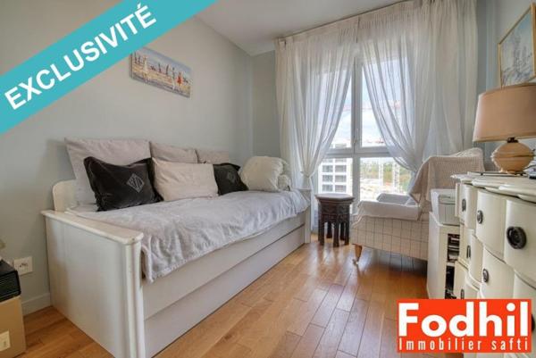 Appartement 4 pièces 91 m²- 5éme et dernier étage avec terrasse, 2 parkings et 2 caves