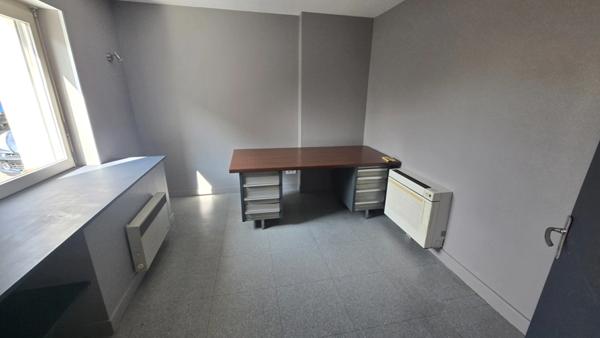 Dpt Saône et Loire (71), à louer CHALON SUR SAÔNE Bureaux