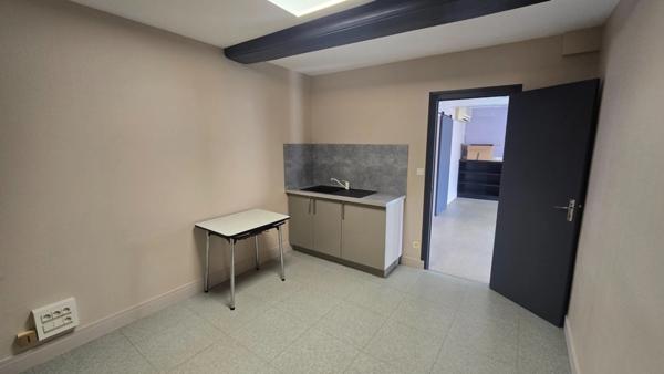 Dpt Saône et Loire (71), à louer CHALON SUR SAÔNE Bureaux