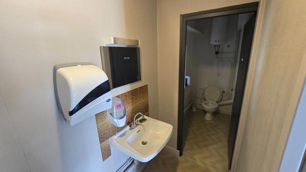 Dpt Saône et Loire (71), à louer CHALON SUR SAÔNE Bureaux