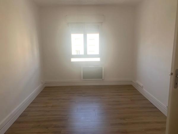 Location                                                      Appartement
                        
                     3 pièces                      51 m2                     à Perpignan