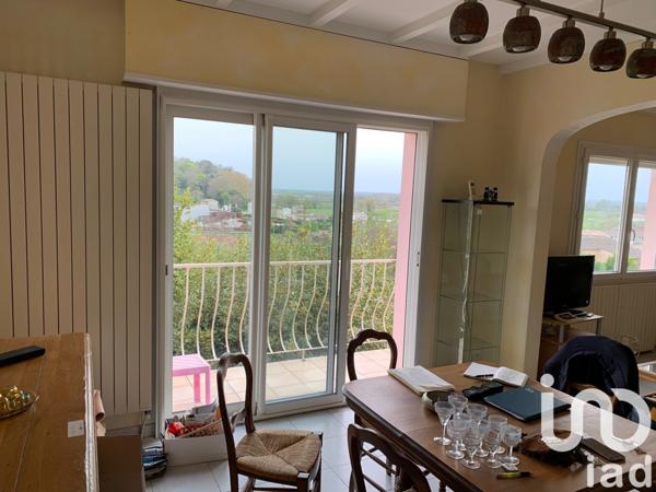 Maison traditionnelle 5 pièces de 170 m² à Latresne (33360)