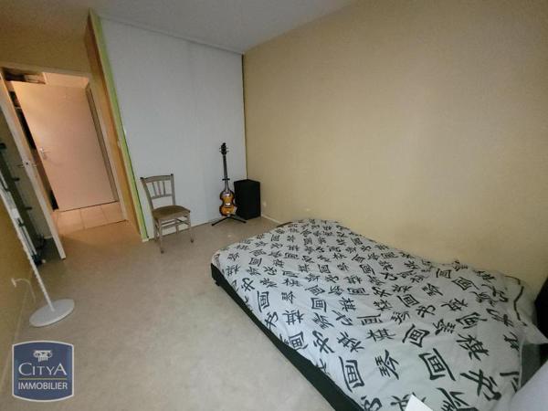 Appartement à louer 2 pièces 48.19m² Blois (41000)