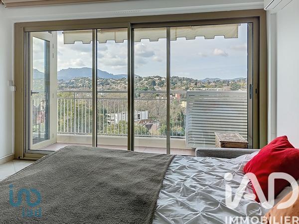 Appartement à vendre 3 pièces 76 m² Mandelieu-la-Napoule