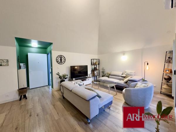 T2 secteur Moulin Joli au Dernier étage