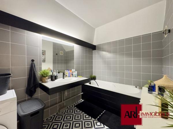 T2 secteur Moulin Joli au Dernier étage