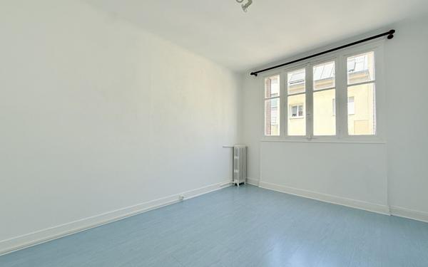 Appartement à vendre    2 pièces • 32,64 m2 Vanves