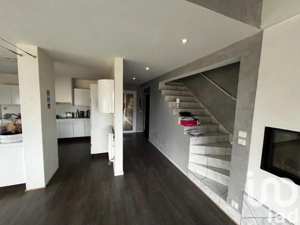 Immeuble à vendre 635 m² Bellignat