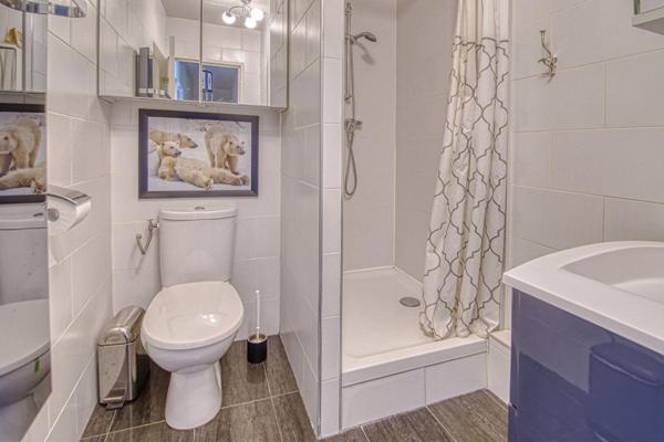 Maison de ville, 6 pièces, hyper centre Notre-Dame, double box intégré