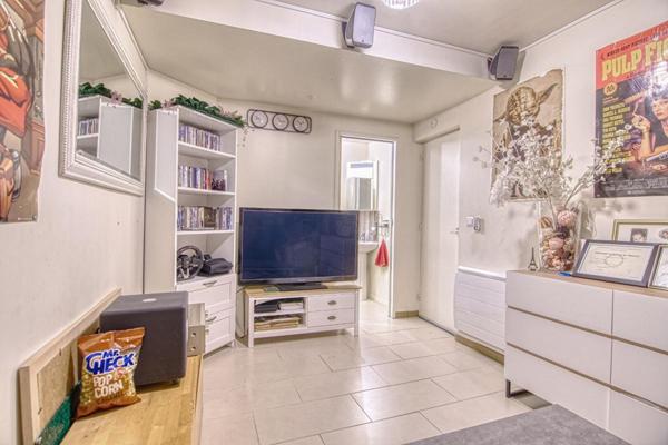 Maison de ville, 6 pièces, hyper centre Notre-Dame, double box intégré