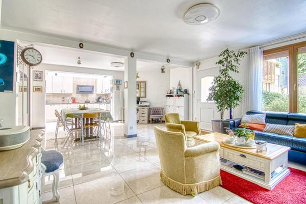 Maison de ville, 6 pièces, hyper centre Notre-Dame, double box intégré