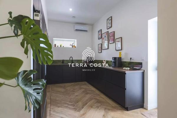 Duplex de 148 m² – Esprit maison – Jardin privatif de + 500 m²