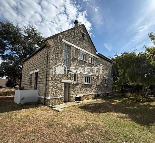 Gaillon – Maison de maître, terrain constructible
