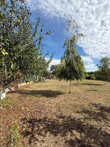 Gaillon – Maison de maître, terrain constructible