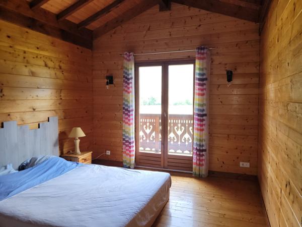 FAVERGES. CHALET AVEC TERRAIN DE 853M²
