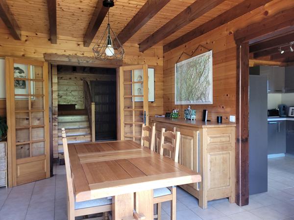 FAVERGES. CHALET AVEC TERRAIN DE 853M²