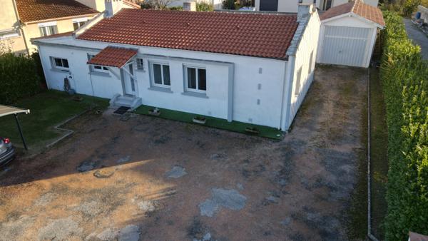 Plain-pied avec jardin et garage