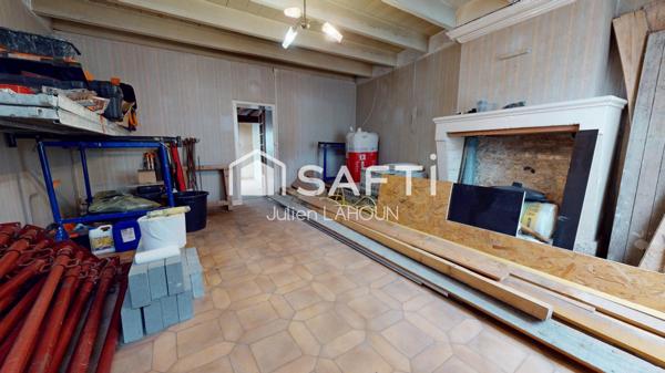 Maison en pierre à rénover – 5 pièces – 110 m² – Centre de Châteaubernard