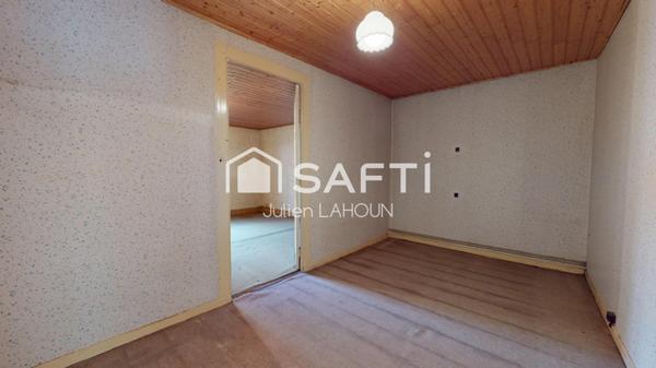 Maison en pierre à rénover – 5 pièces – 110 m² – Centre de Châteaubernard