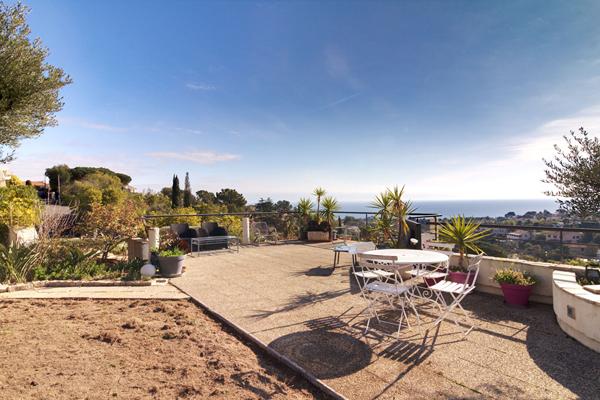 SAINT-AYGULF - Maison piscine vue mer 6 chambres garage