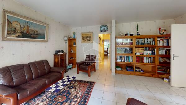 Paris 19ème  Rez-de-jardin  2/ 3 pièces  de  54 m2