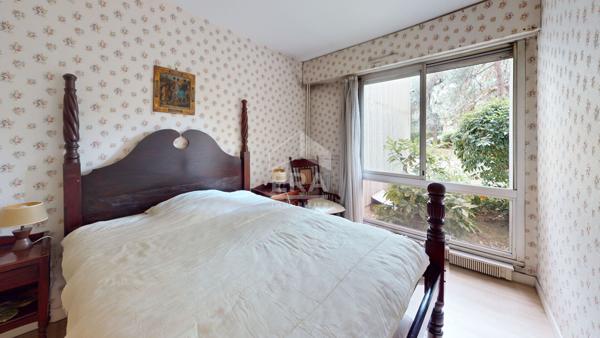 Paris 19ème  Rez-de-jardin  2/ 3 pièces  de  54 m2