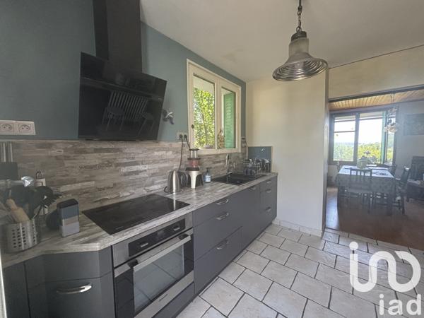 Maison à vendre 5 pièces 97 m² Neuvéglise-sur-Truyère