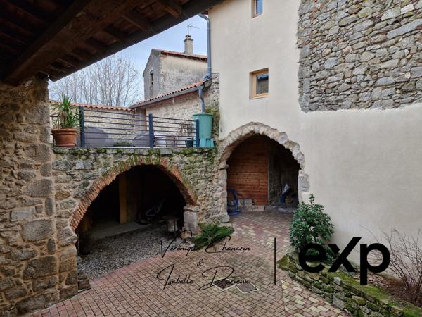 Maison familiale rénovée 5 ch. + bureaux – Soucieu-en-Jarrest, à 30 min de Lyon