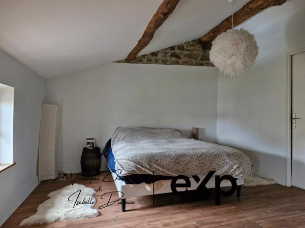 Maison familiale rénovée 5 ch. + bureaux – Soucieu-en-Jarrest, à 30 min de Lyon