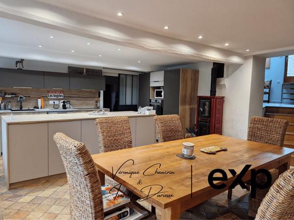 Maison familiale rénovée 5 ch. + bureaux – Soucieu-en-Jarrest, à 30 min de Lyon