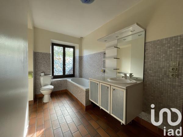 Appartement 4 pièces de 85 m² à Renage (38140)