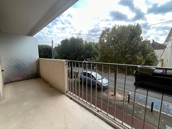 Appartement Poissy Studio €149 000 ** - Référence 8873