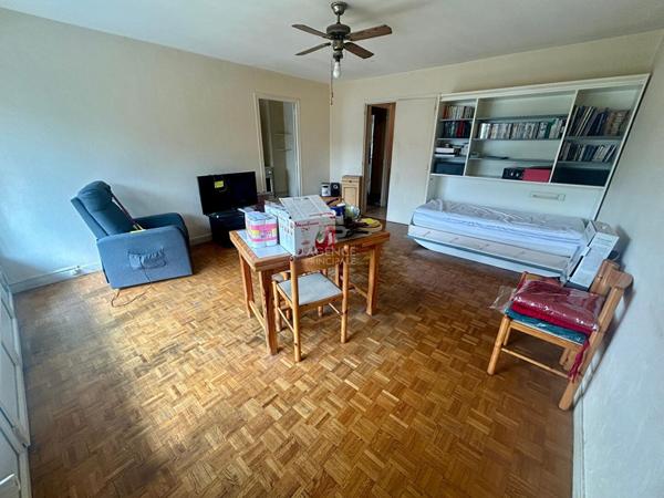 Appartement Poissy Studio €149 000 ** - Référence 8873