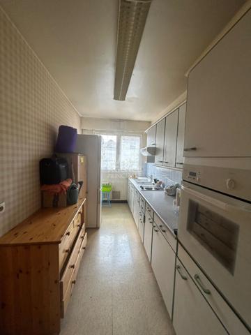 Appartement Poissy Studio €149 000 ** - Référence 8873